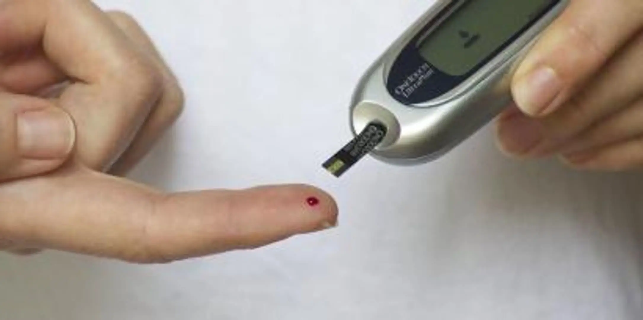 Come prevenire i picchi glicemici dopo i pasti: i consigli dei dietologi Come prevenire i picchi glicemici dopo i pasti: i consigli dei dietologi