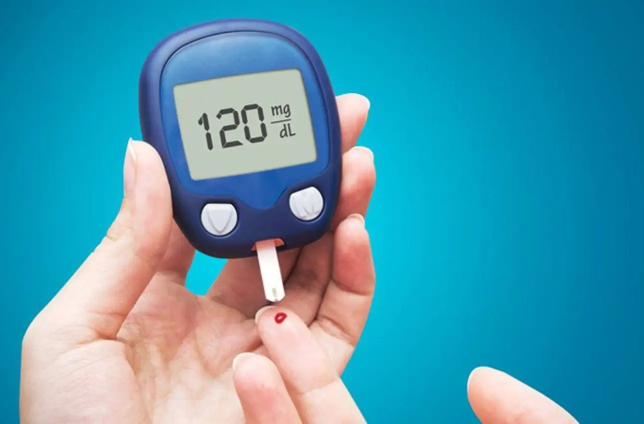 Come prevenire i picchi glicemici dopo i pasti: i consigli dei dietologi Come prevenire i picchi glicemici dopo i pasti: i consigli dei dietologi