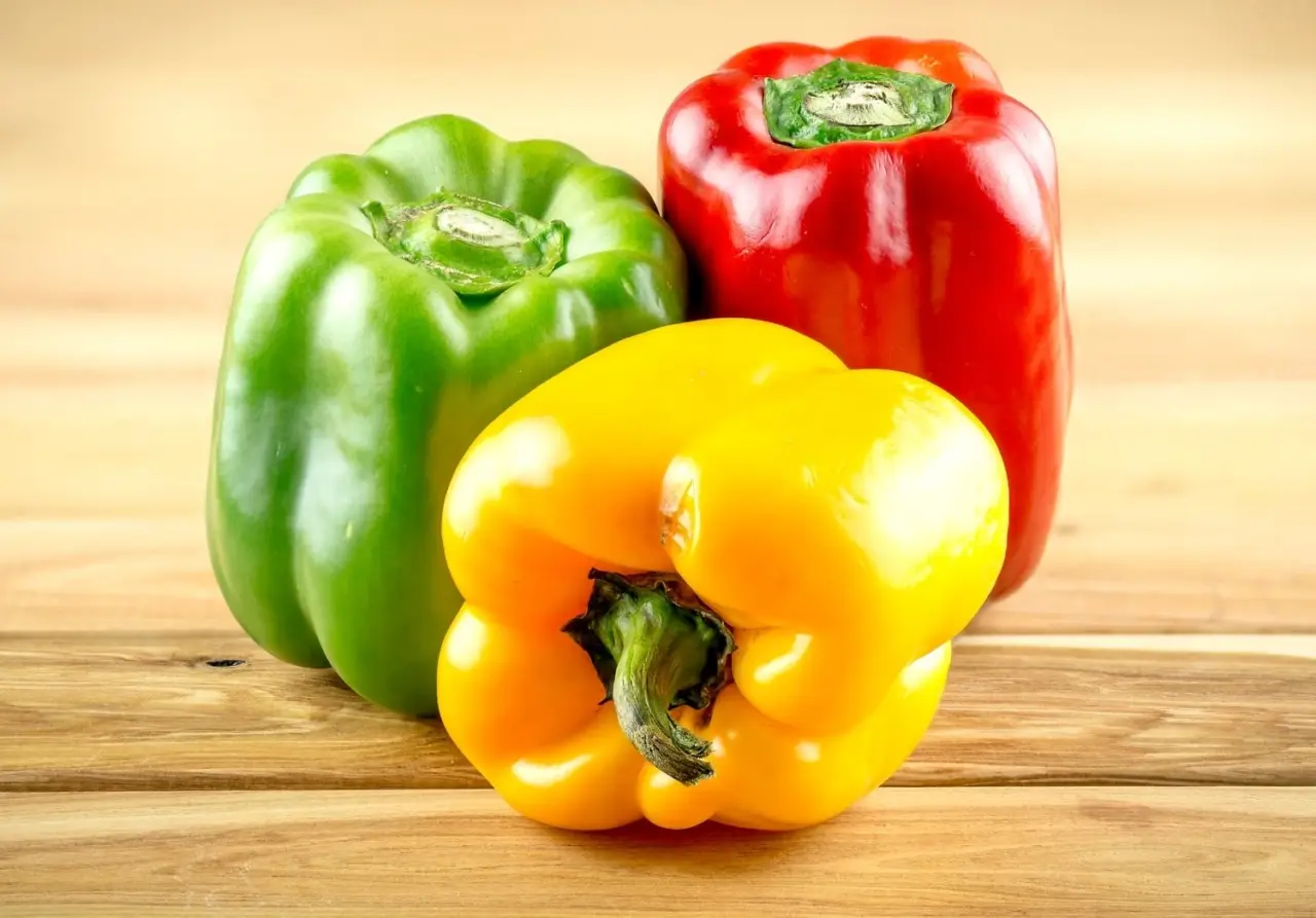 Il concime naturale che fa esplodere la crescita dei peperoni Il concime naturale che fa esplodere la crescita dei peperoni