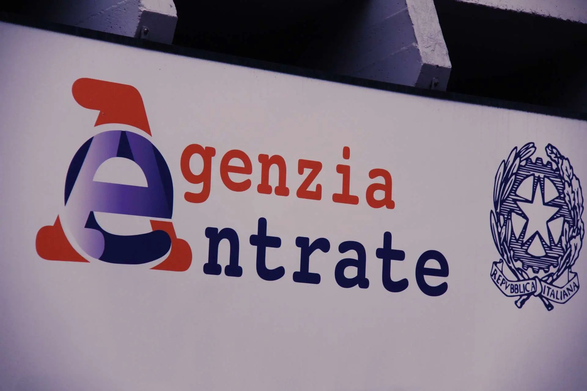 Come evitare la nuova maxi tassa sulle auto vecchie dal 2026: le regole spiegate dall’Agenzia delle Entrate Come evitare la nuova maxi tassa sulle auto vecchie dal 2026: le regole spiegate dall’Agenzia delle Entrate