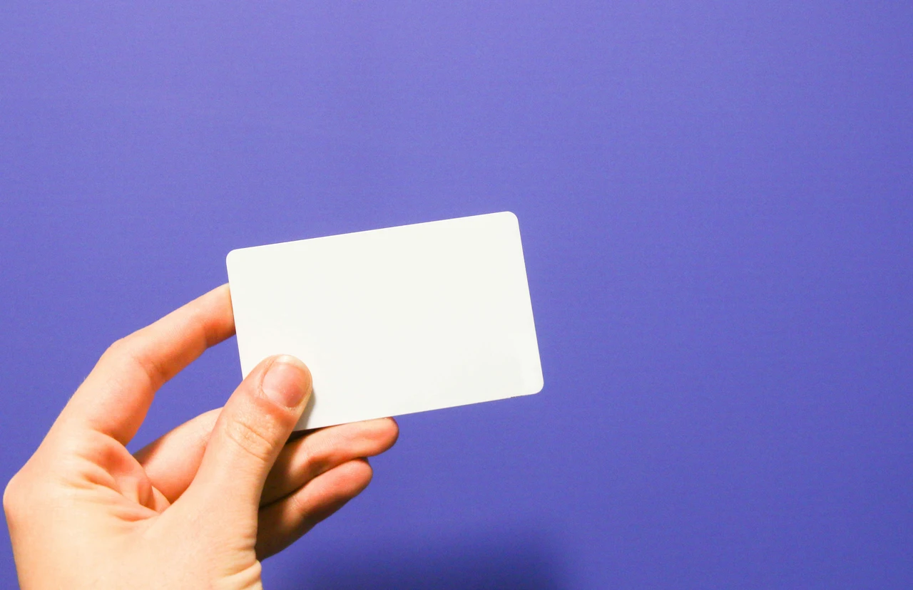 Come riconoscere una carta regalo truccata: i 3 segnali secondo la Polizia Postale Come riconoscere una carta regalo truccata: i 3 segnali secondo la Polizia Postale