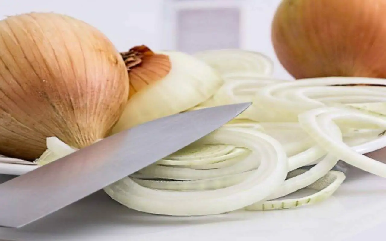 Come ottenere cipolle dolci e croccanti: il segreto degli orticoltori per la semina di giugno Come ottenere cipolle dolci e croccanti: il segreto degli orticoltori per la semina di giugno