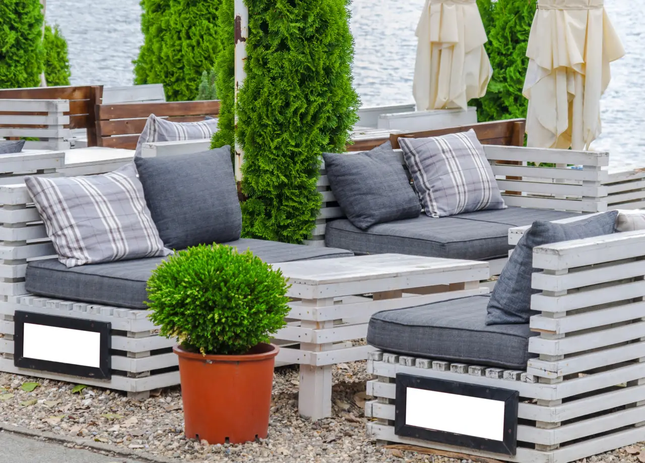 Come realizzare un angolo relax in terrazzo con materiali riciclati: idee green per trasformare lo spazio esterno nell’estate 2025 Come realizzare un angolo relax in terrazzo con materiali riciclati: idee green per trasformare lo spazio esterno nell’estate 2025